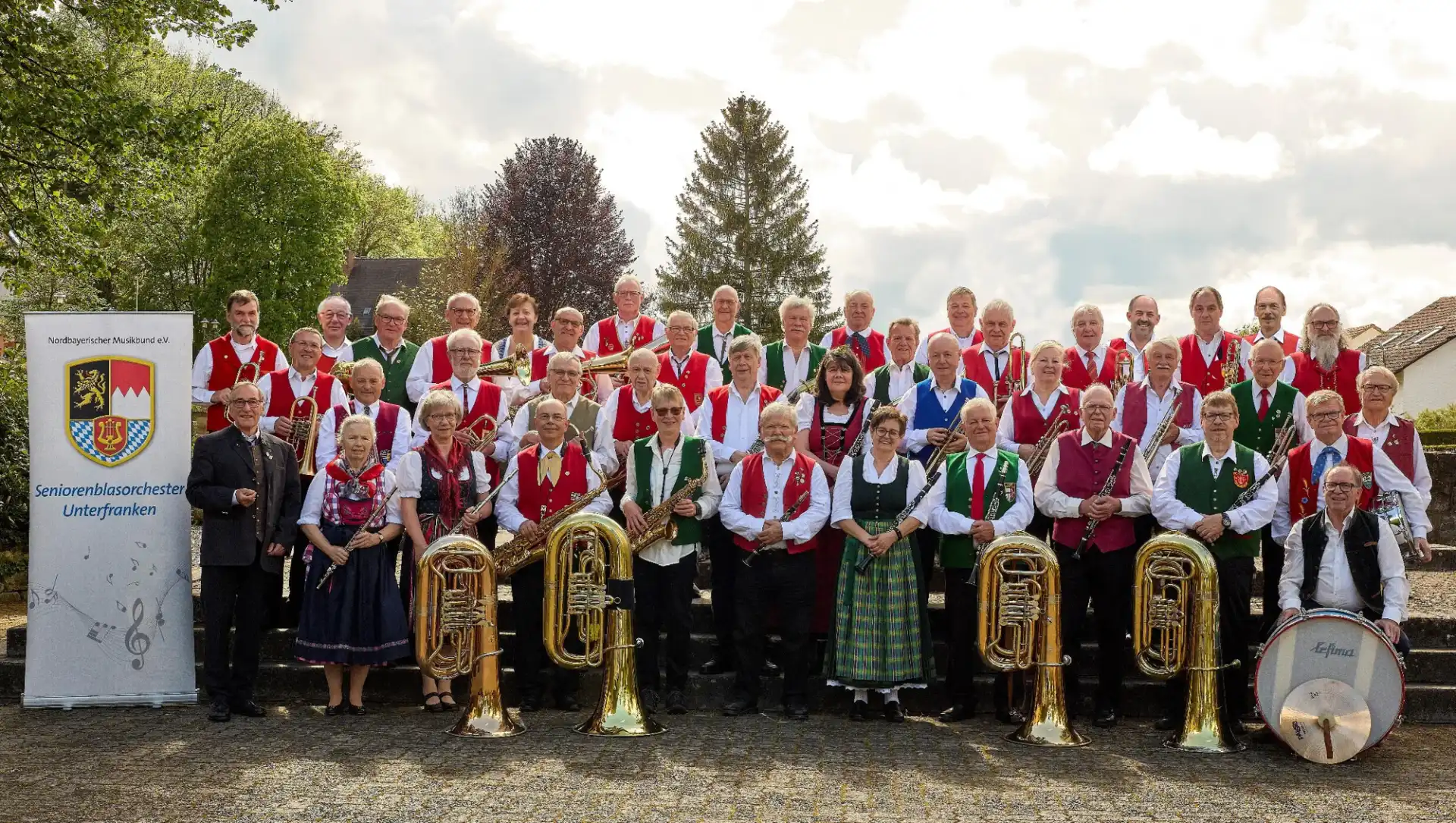 Unterfränkisches Seniorenblasorchester des Nordbayerischen Musikbundes cover
